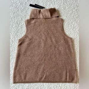 NWT House of Harlow 1960 Cashemere Turtleneck Sleeveless Top - Small